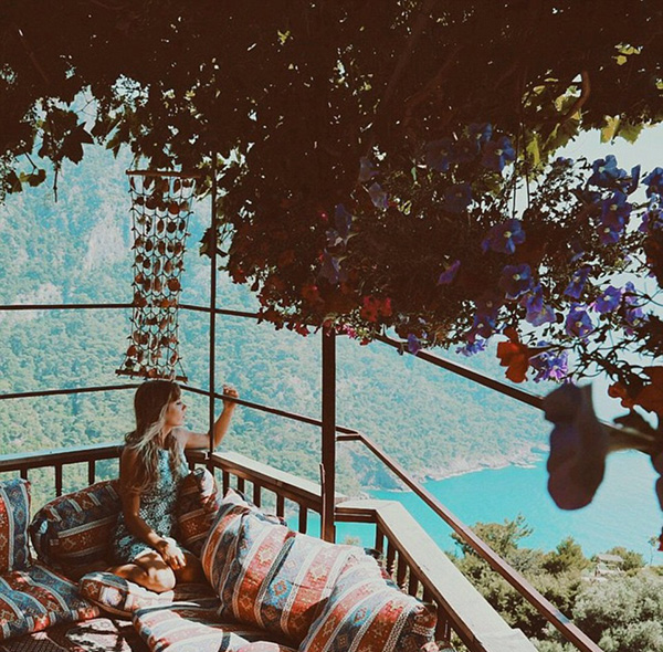 14岁起相恋携手周游世界，这对情侣就这样虐死单身狗