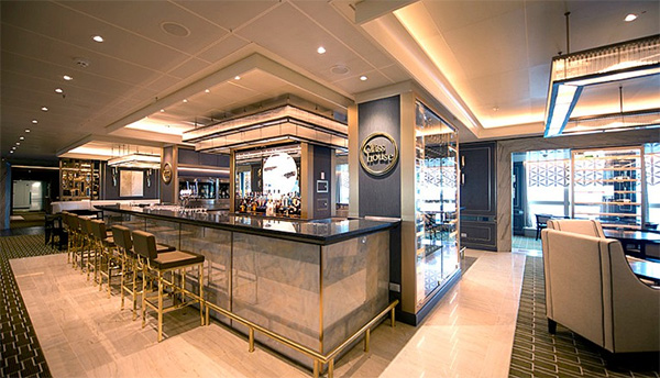 不同寻常的海上酒吧，白大褂调的鸡尾酒有没有比较好喝？