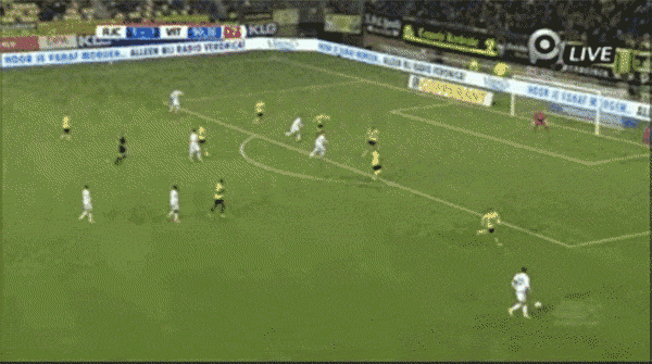 19岁张玉宁打入荷甲首球，之前他见得最多的人是队医