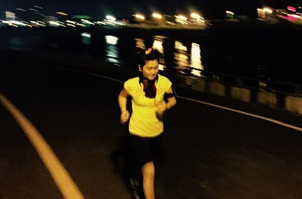 跑步疗情伤！Selina离婚后首发微博：感激前夫陪我奔跑