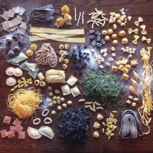 做不成画家，那可以做意大利面艺术家呀