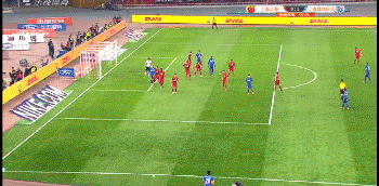 上海德比1比1平局收场，上港、申花依旧在等开门红