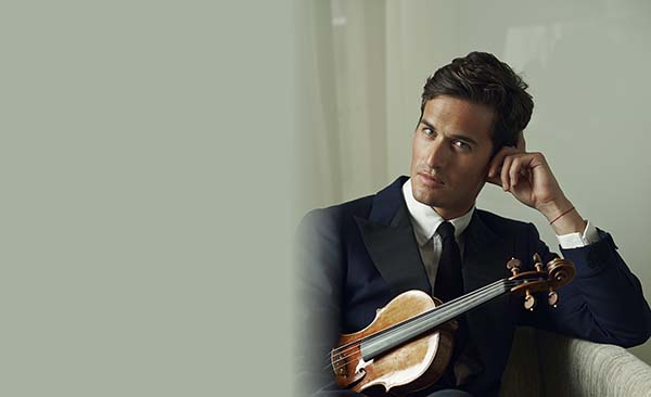 邓文迪那枚小她17岁的“男友”，小提琴和时尚都玩到飞起