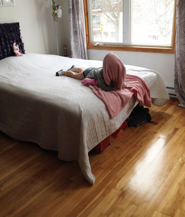 趣看|好想回到幼年，再玩一次躲猫猫