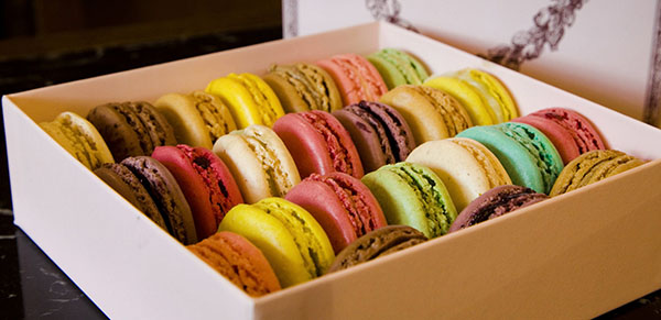 春天去巴黎吃个马卡龙