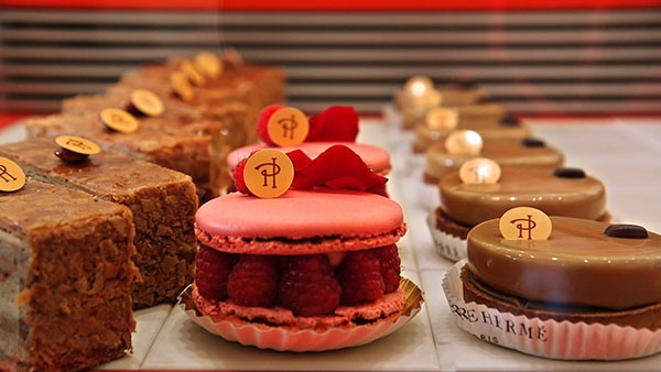 春天去巴黎吃个马卡龙