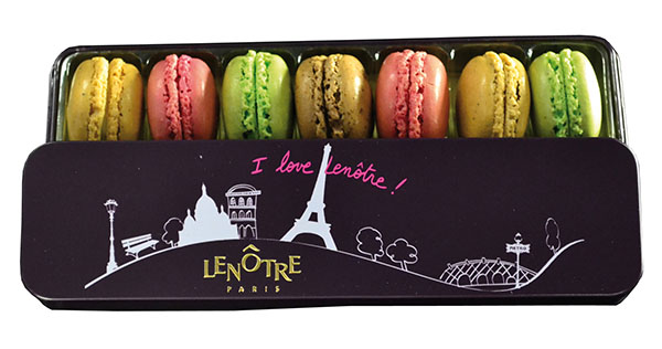 春天去巴黎吃个马卡龙