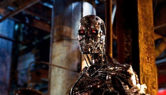 阿尔法狗大胜“人机大战”后，有圈内人士担心围棋会走下坡路