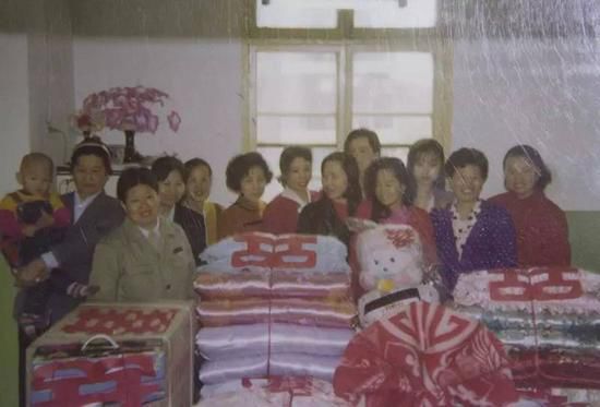 武钢裁员五万人 保安工作15年工资才破2000元