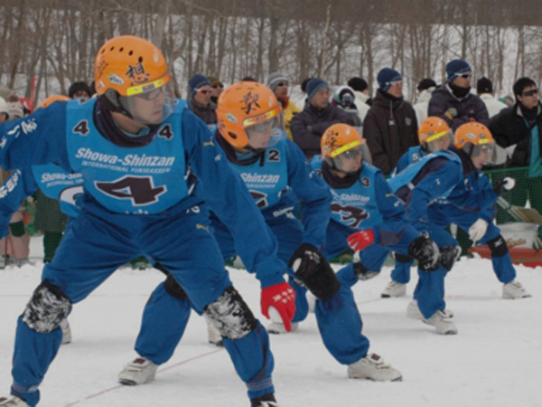 打雪仗也有“世界杯”，据说这是一项考验智商的比赛