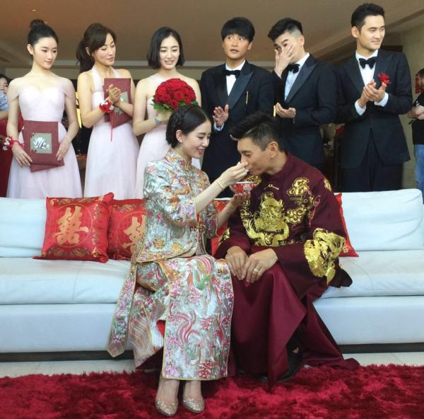 读图| 吴奇隆刘诗诗巴厘岛大婚，小虎队合体出动迎新娘