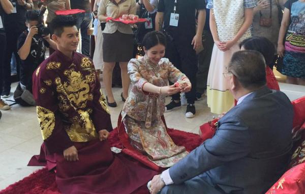 读图| 吴奇隆刘诗诗巴厘岛大婚，小虎队合体出动迎新娘