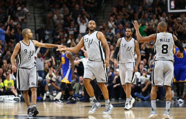 波波维奇篮球哲学的胜利，这次他把勇士打成了“男孩”