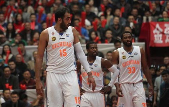 张佳玮｜新军四川CBA问鼎，三外援夺冠CBA还姓C吗？