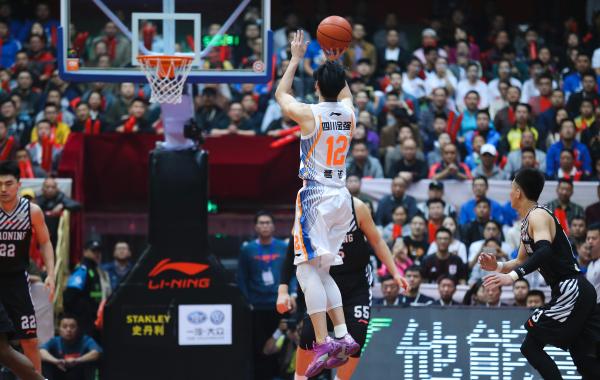 不了解这些，你无法理解四川凭什么能够捧起CBA总冠军