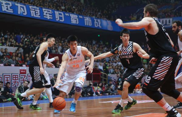 不了解这些，你无法理解四川凭什么能够捧起CBA总冠军