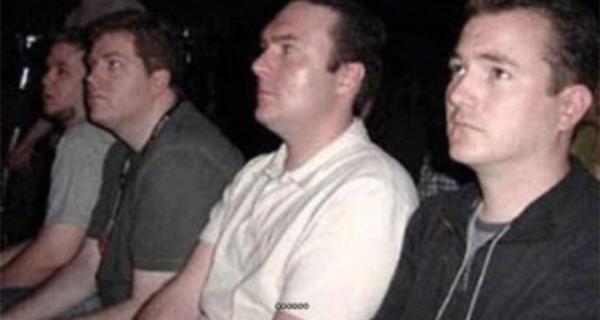 澎湃联播|手机设计可以“轮回”，生活不需要