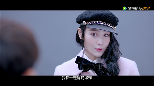 请在观剧时催眠自己：这张脸完！美！无！缺！