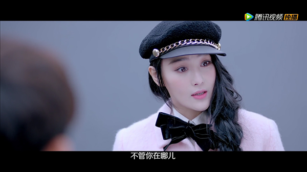 请在观剧时催眠自己：这张脸完！美！无！缺！