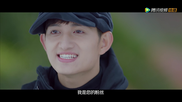 请在观剧时催眠自己：这张脸完！美！无！缺！