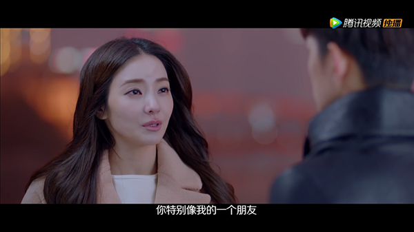 请在观剧时催眠自己：这张脸完！美！无！缺！