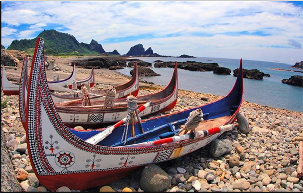 想听“诗和远方的田野”吗？去听陈建年吧