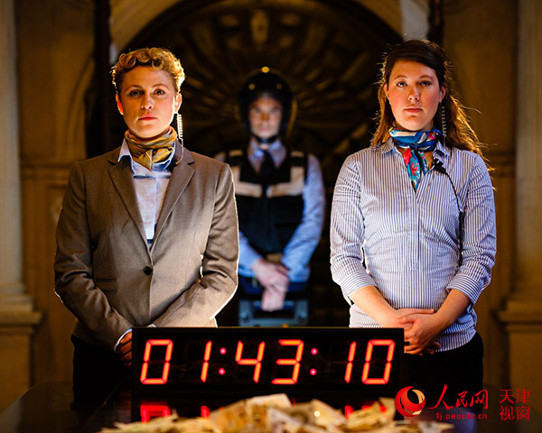 《金钱》：管中窥豹的剧场社会实验