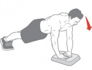 你不是超级英雄，但也能拥有蝙蝠侠和超人的大胸