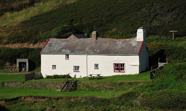 跟着“夜班经理”过周末