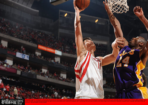 张佳玮|一人打爆湖人三大内线+科比，姚明进名人堂谁还敢黑