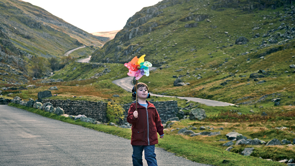 有的作品美化了自闭症，有的让我们认清生活