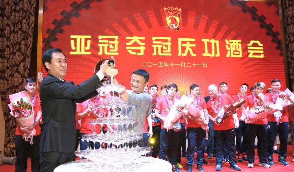 五大专家会诊恒大到底怎么了，巴西世界杯让斯科拉里伤太深？