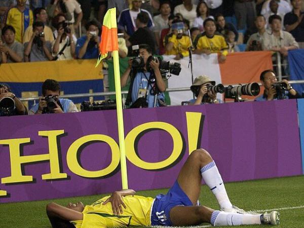 马塞洛赶超巴萨“布教授”！这是国际足坛演技最牛的碰瓷吧