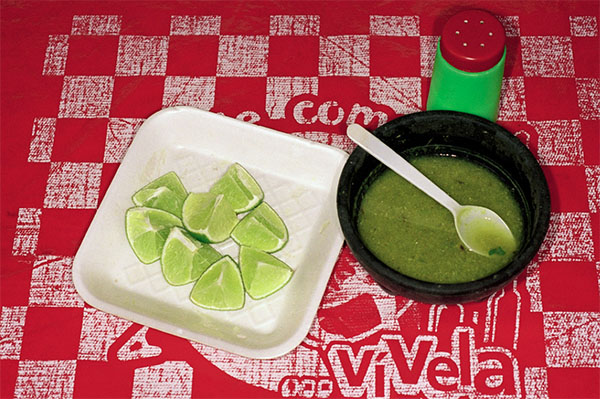 他走了36个国家拍吃，照片出来却让人想哭