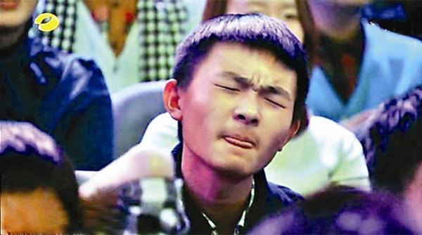 澎湃联播|步子大了扯着蛋，努力太猛拼出命