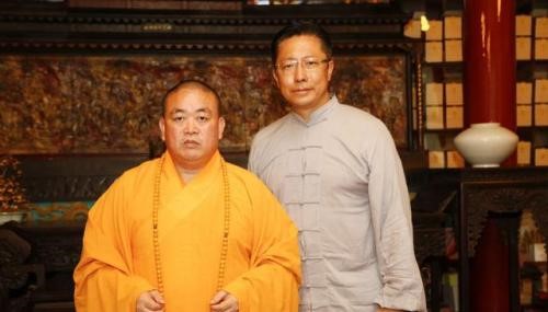 澎湃联播|步子大了扯着蛋，努力太猛拼出命