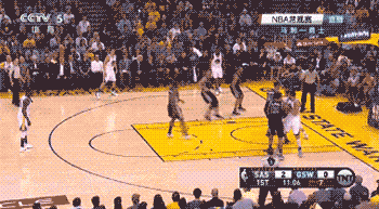 勇士击败马刺锁定常规赛第一，破公牛纪录还差3场胜利