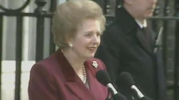 告别唐宁街的撒切尔夫人：老年痴呆、嘘声与喝倒彩