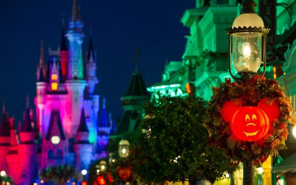 解密|迪士尼乐园背后的故事