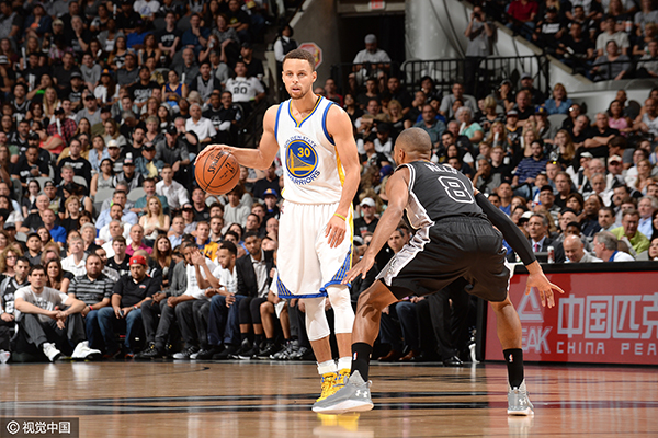张佳玮｜勇士追平72胜，历史最佳进攻球队这一次用的是防守