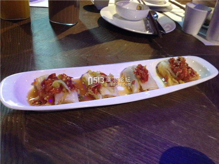 娃娃菜，带辣，有点泡菜的感觉，一般