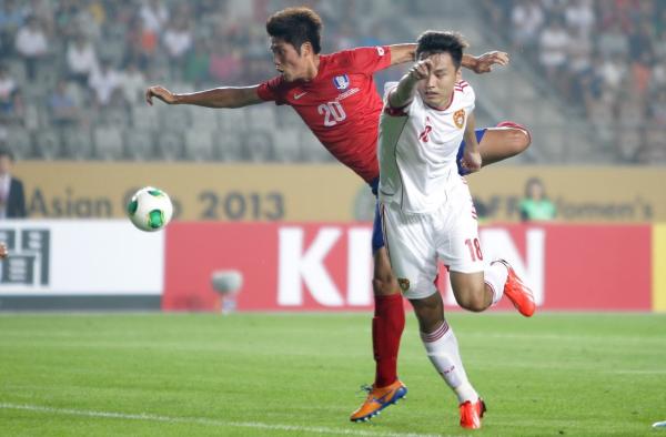 国足12强赛遭遇韩国伊朗，高洪波：我们要以柔克刚