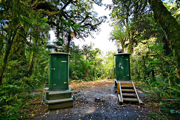 趣看，全人类都在笑↑一览世界风光，上尽人间方便处