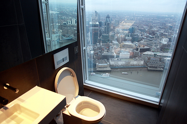 趣看，全人类都在笑↑一览世界风光，上尽人间方便处