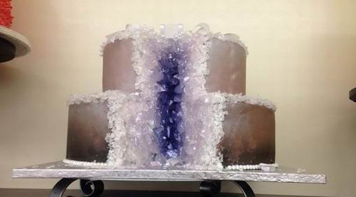 你见过长成这样的婚礼蛋糕吗？