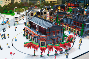 太萌了！现在你可以像巨人一样俯瞰上海这座小城