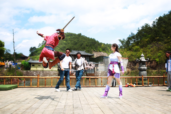 专访｜《心理罪》导演五百：国漫影视化，如何打破次元壁？