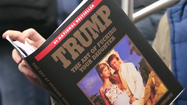 趣看｜在地铁读本“羞耻书”，你的邻座怎么看？