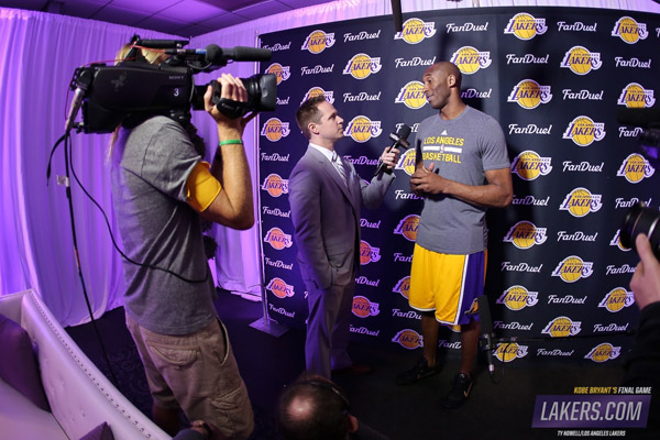 60张图读懂科比最后一战：这一次，曼巴终于面带笑容