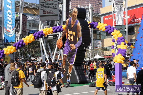 60张图读懂科比最后一战：这一次，曼巴终于面带笑容